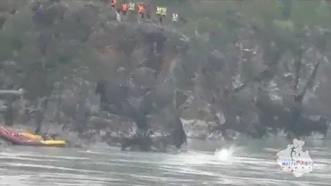 Горный Алтай Катунь прыжок со скалы